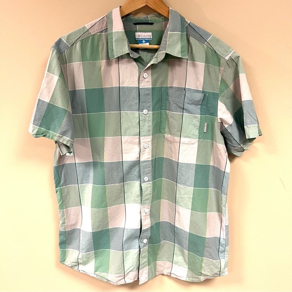 Columbia men’s short sleeve cotton button down  Sz L